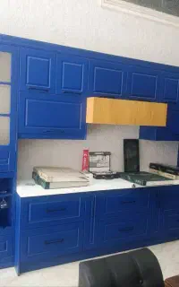 ۶متر کابینت نئوکلاسیک اماده با صفحه کورین ۵سانتی