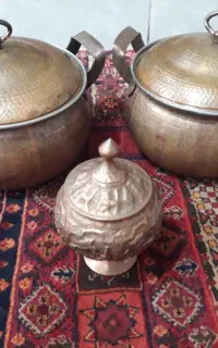 دوتا قابلمه ۴نفره بایک قندان مسی.