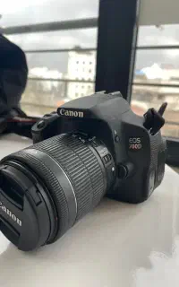 دوربین Canon 700D