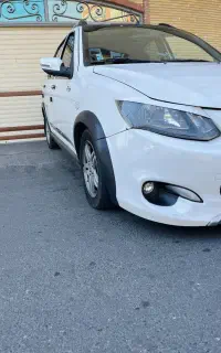 کوییکR سفید مشکی مدل ۹۹