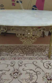 جلو مبلی و ساعت میز خاطره و چیزهای دیگه