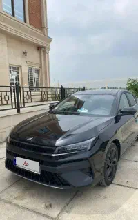 کی ام‌سی J7