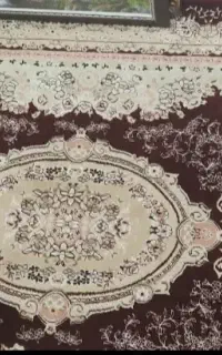 فرش و پشتی