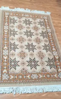 تعدادی فرش ونمد طرح فرش