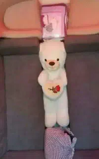 نیروی خدماتی و نظافتی خانم.  جابجایی وسایل منزل