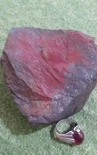من درکارسنگهستم میخام بفروشم