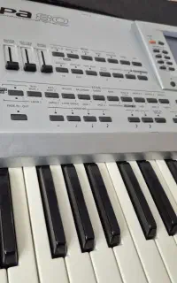 کیبورد korg pa80