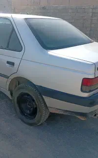 پژو 405مدل 98 تمیز