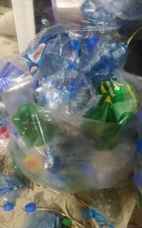 ضایعات بطری پلاستیکی