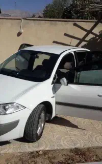 مگان اتومات 2000 مدل ۹۰