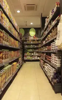 فروشنده(خانم)