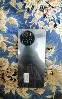 گوشی موبایل هانوفر axiom 1