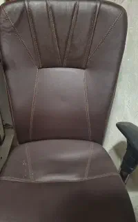 صندلی چرخدار دار چرم