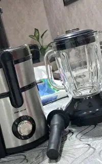 آبمیوه گیری و مخلوط کن