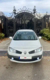 مگان مدل ۹۱ درجه یک