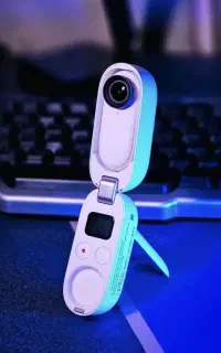 دوربین حرفه ای Insta 360 Go 2 تمیز همراه کیف