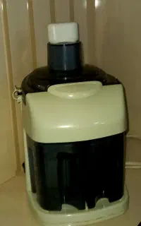آبمیوه گیر
