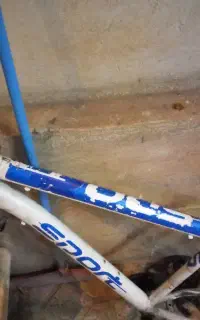 تنه دوچرخه۲۶اسپورت سفید وتنه مشکی