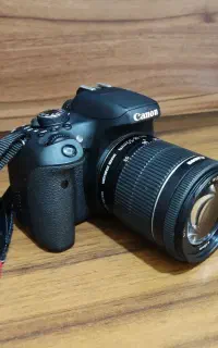 دوربین کانن 750d