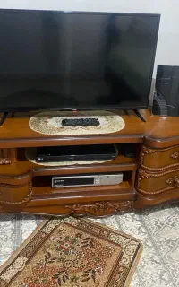 تلوزیون سام ۳۲ اینچ با میز و دستگاه پخش