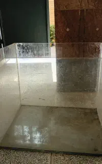 آکواریم ماهی بزرگ وعمق دار