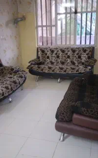 ۳ عدد مبل ۳نفره سالم وتمیز