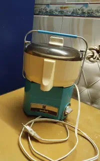 آبمیوه گیر