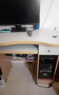 میز کامپیوتر