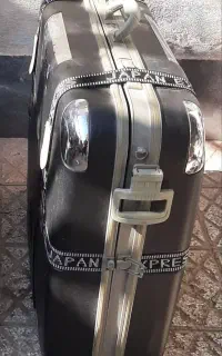 چمدان فایبر