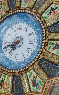 ساعت دیواری چوبی