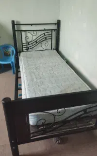 تخت یک نفره