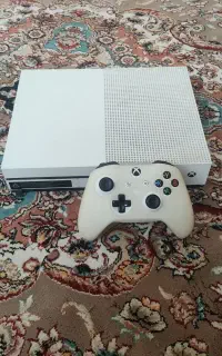 xbox one s در حد نو 500 gig