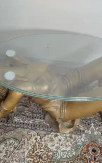 میز برنزی و قلع وسرب