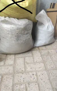 دو کیسه انبار کفتر و مرغ