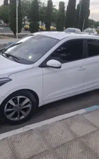 i20