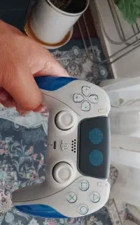دسته بازی پلی استیشن ۴