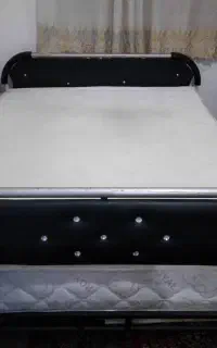 تخت دونفره فلزی با تشک