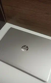 لبتاب hp تمیز و سالم
