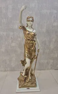 مجسمه تندیس عدالت