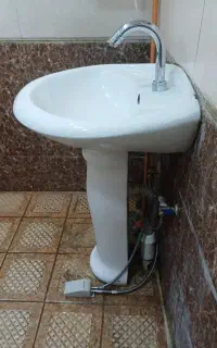 لوله کشی آب وفاضلاب ونصب شیرآلات معمولی وچشمی