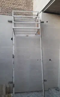 در همراه چهارچوب جاکولر دار.