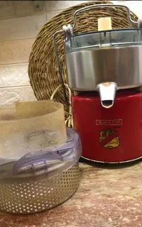آب میوه  گیری قدیمی شارپ