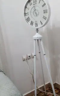 ساعت ایستاده