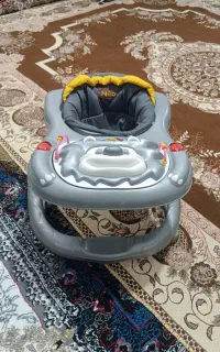 کالسکه. کریر. روروئک
