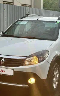 ساندرو استیپ وی اتومات مدل1396 مشابه صفر80هزارکار