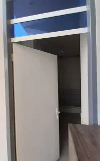 درب و چار چوب فلزی