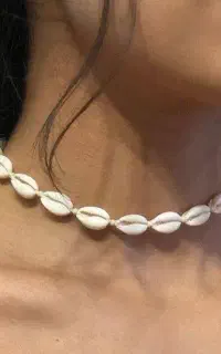 گردنبند و دستبند صدفی