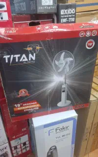 سلام پنکه شارژی وارداتی همه مدل دارم به قیمت عمده