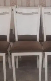 صندلی چوبی
