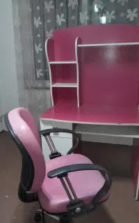 میز تحریر و صندلی دخترانه صورتی سفید